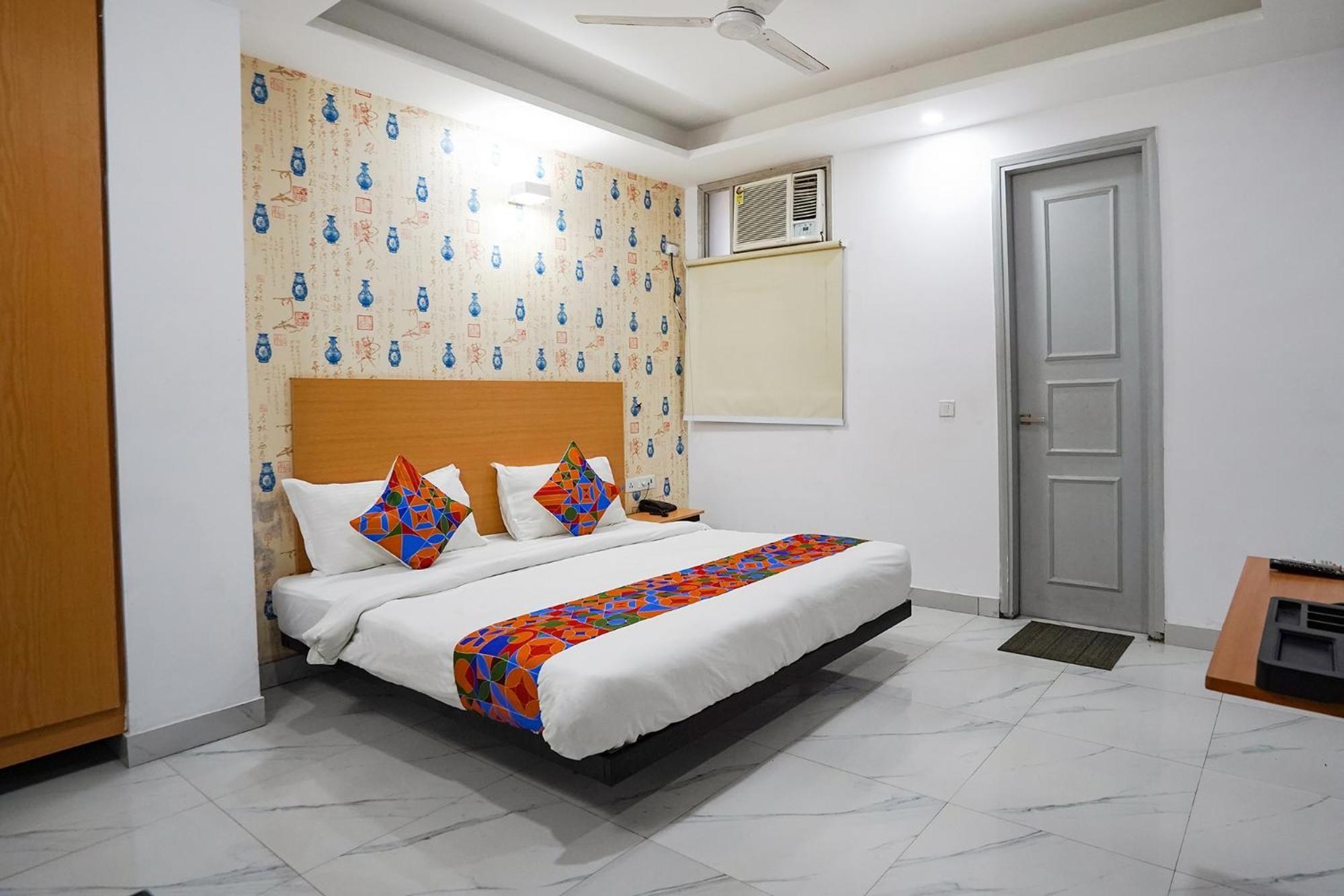 Fabhotel Prime Culture Noida Exterior foto