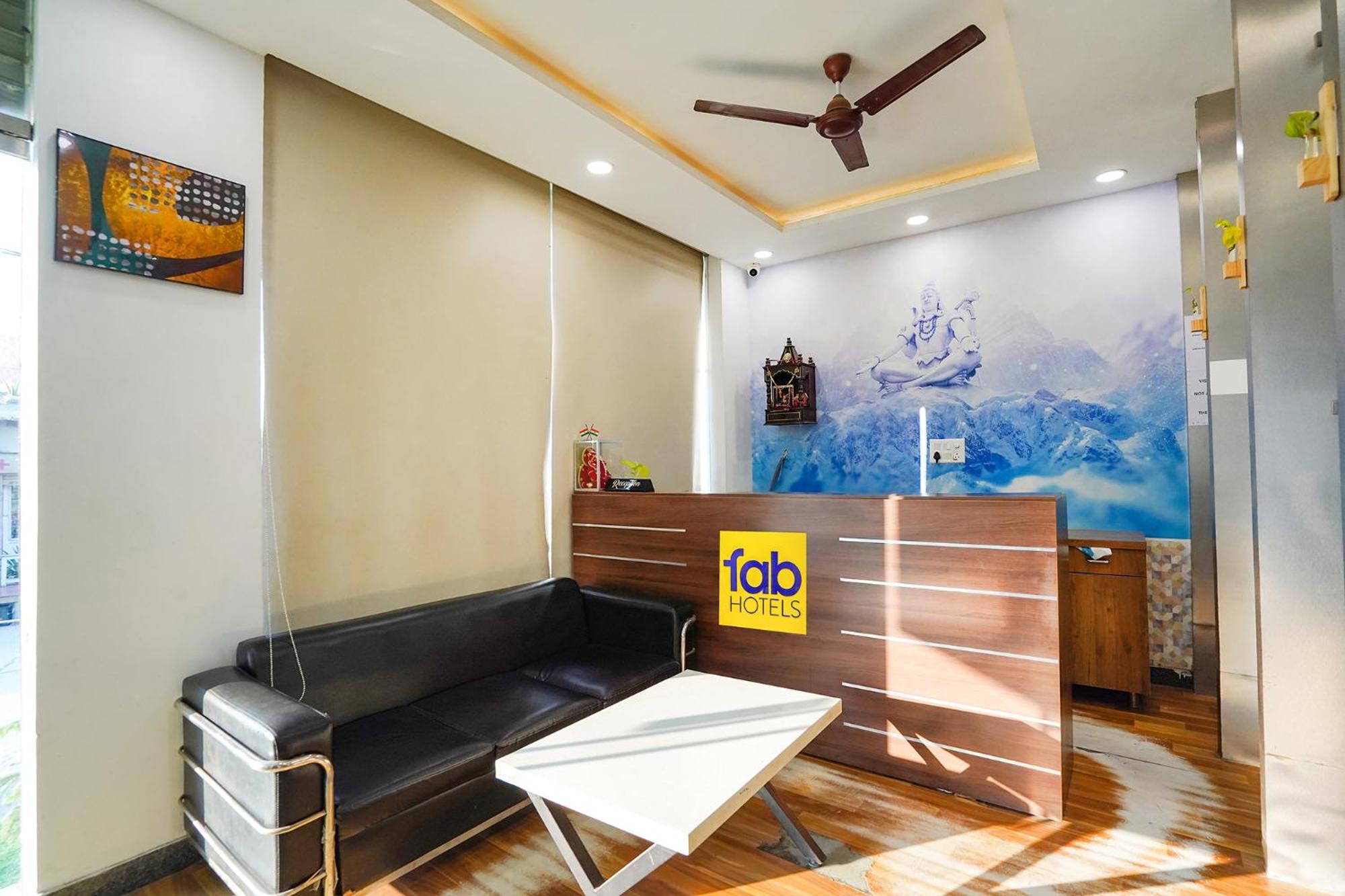 Fabhotel Prime Culture Noida Exterior foto